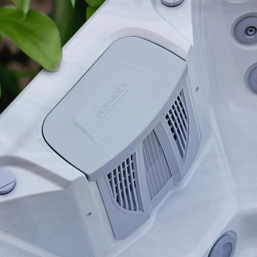 Aquasolus The Brook Hot Tub - Image 3