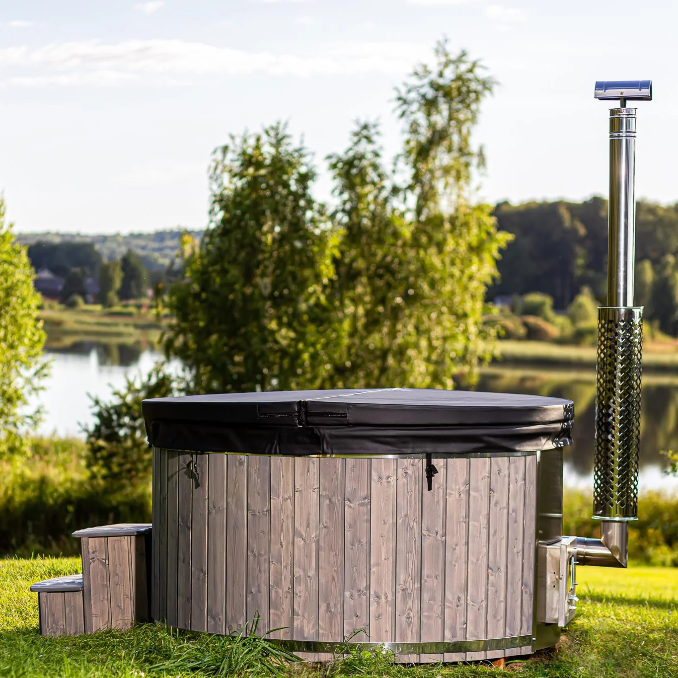 Outdoor Living Elite Hot Tub - Image 4