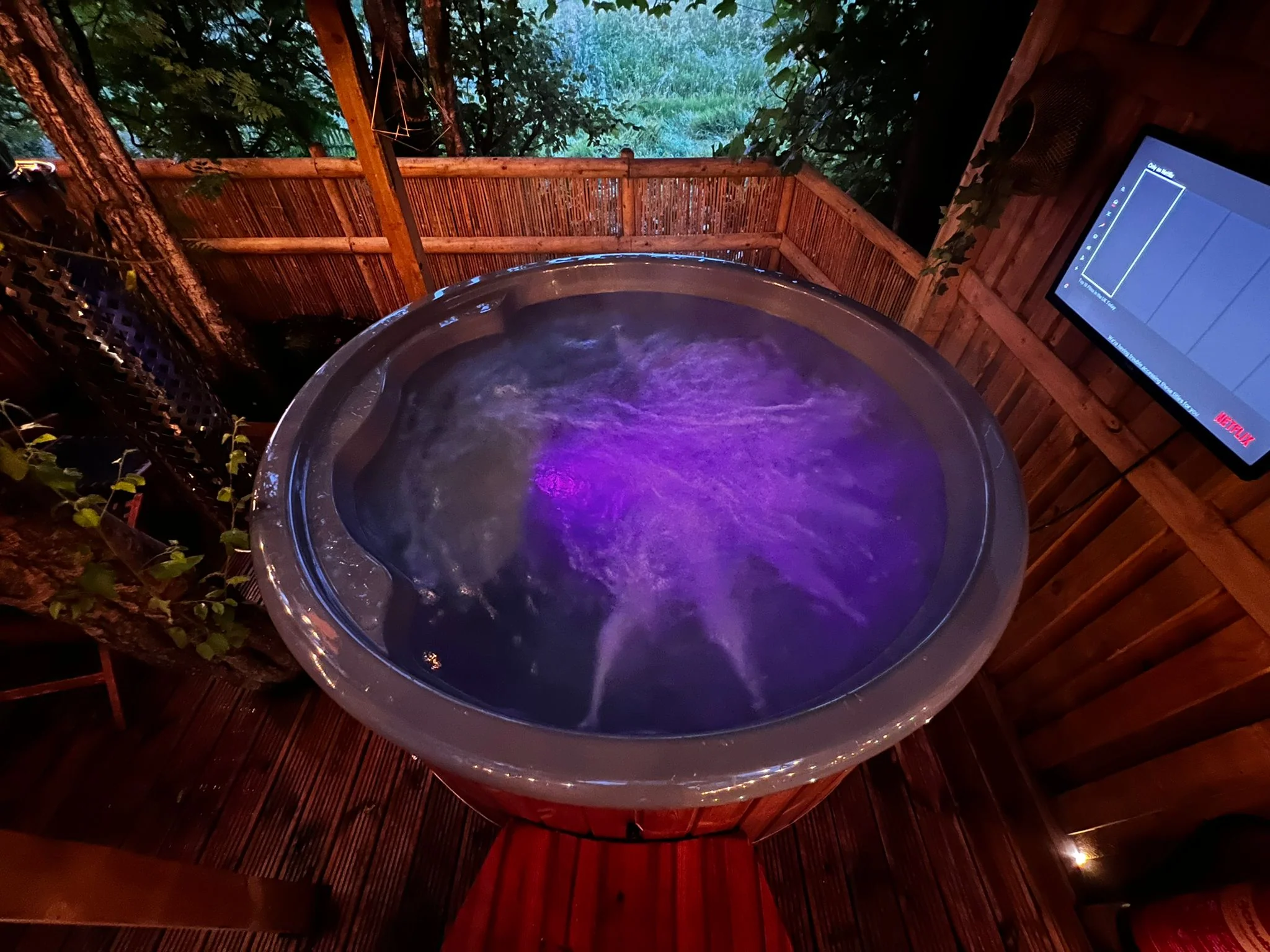Outdoor Living Elite Hot Tub - Image 7