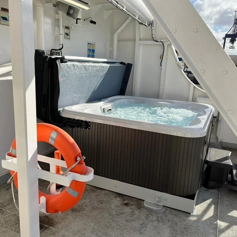 Jacuzzi® Lodge™M Hot Tub - Image 10