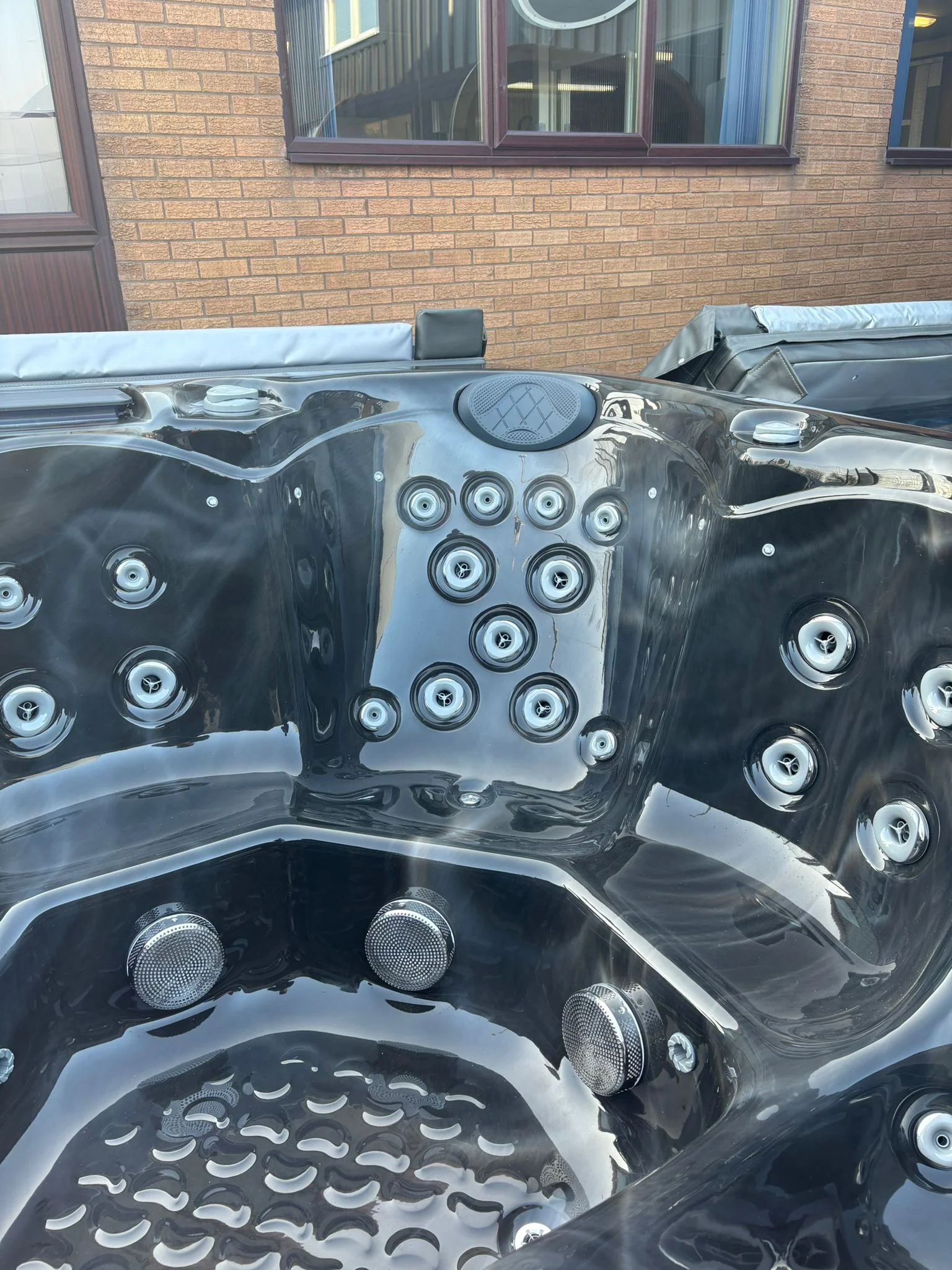 Outdoor Living Haven Hot Tub - Image 5