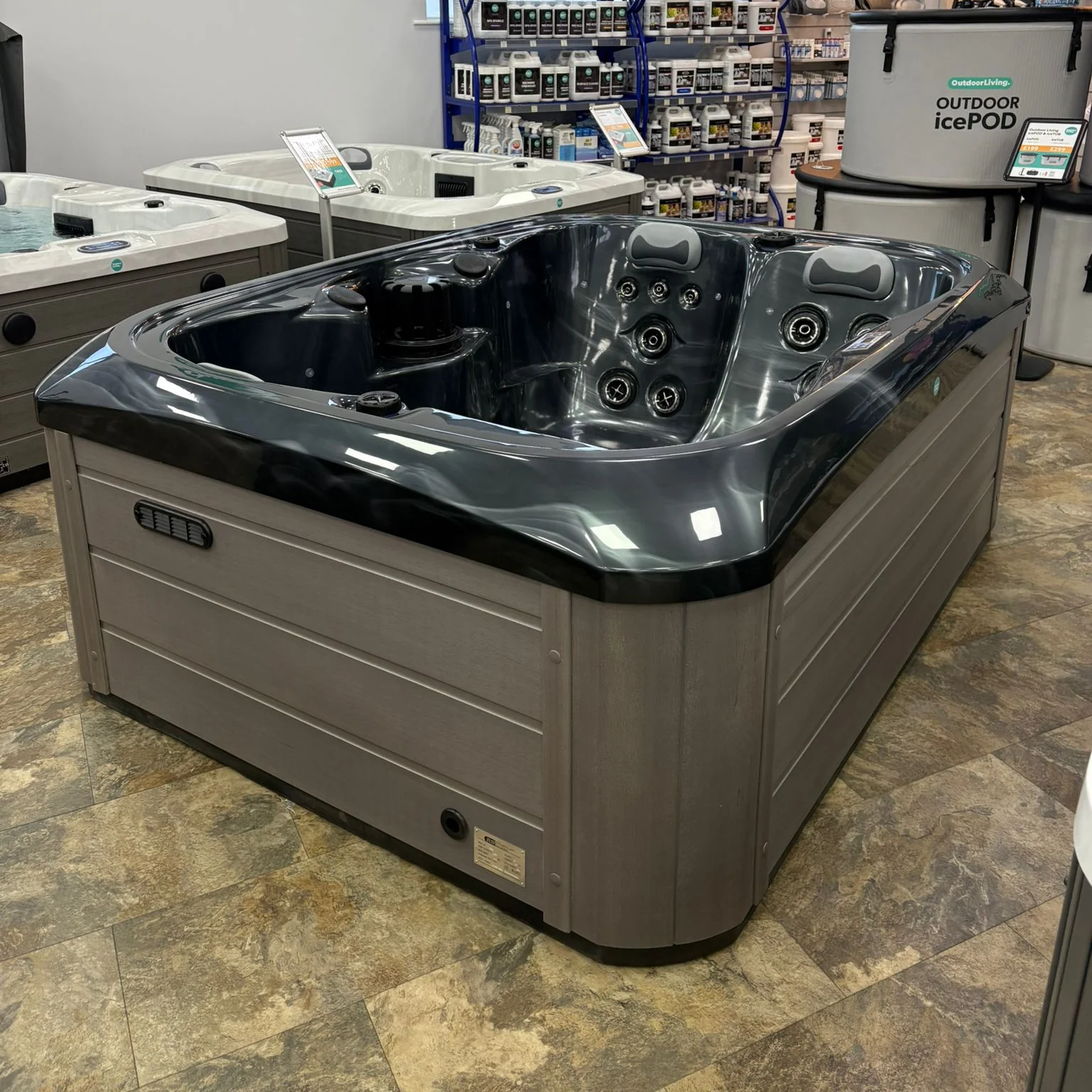 Platinum Spas Tahiti Hot Tub - Image 4