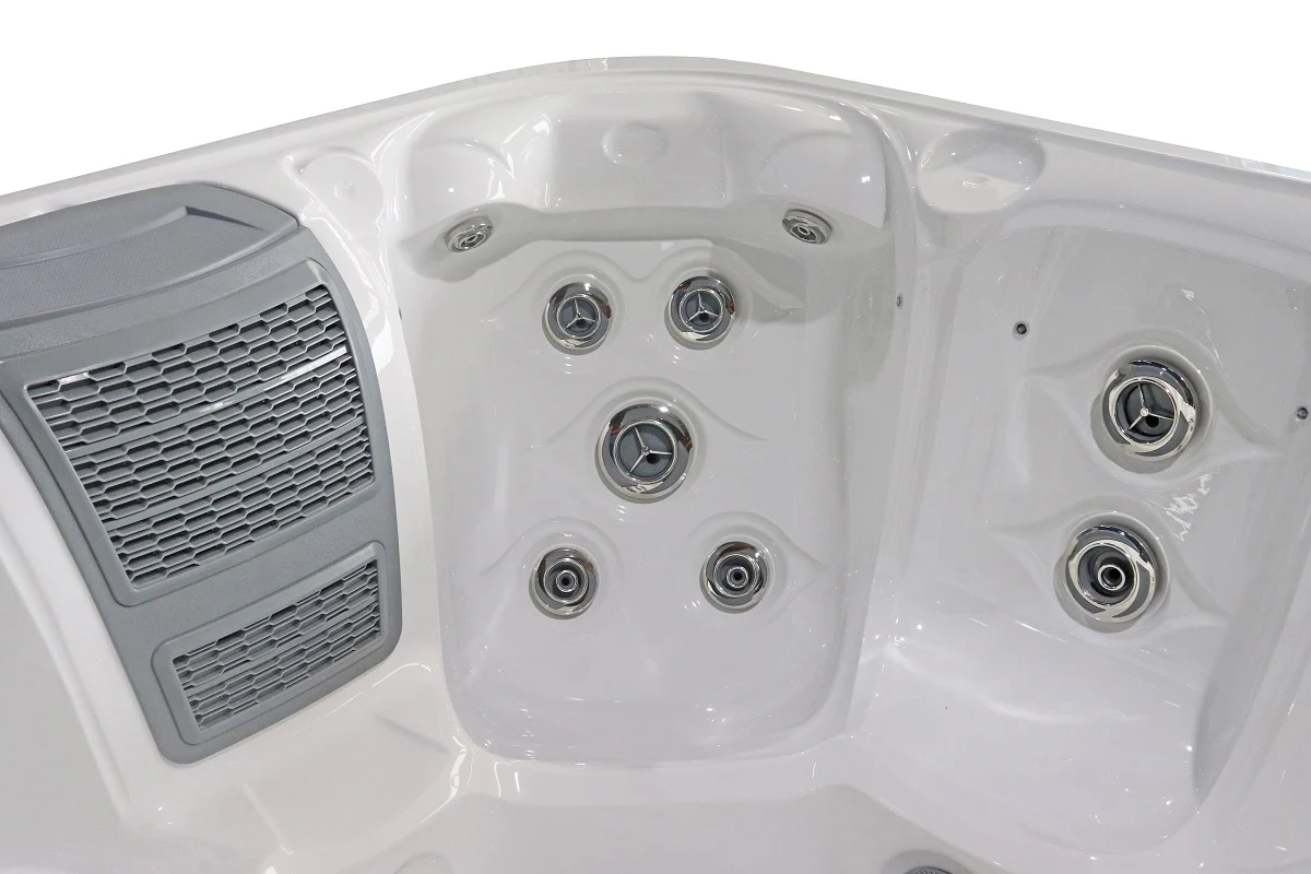 Platinum Spas Vacation Lounge Hot Tub - Image 7